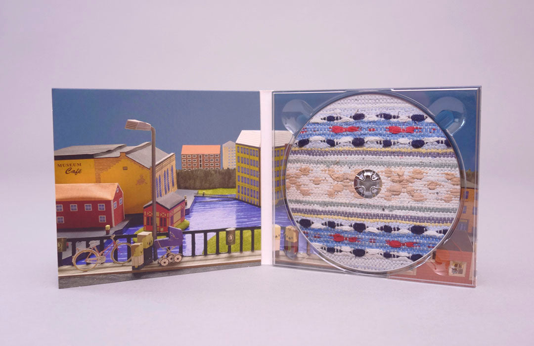 CD: I förhållande till