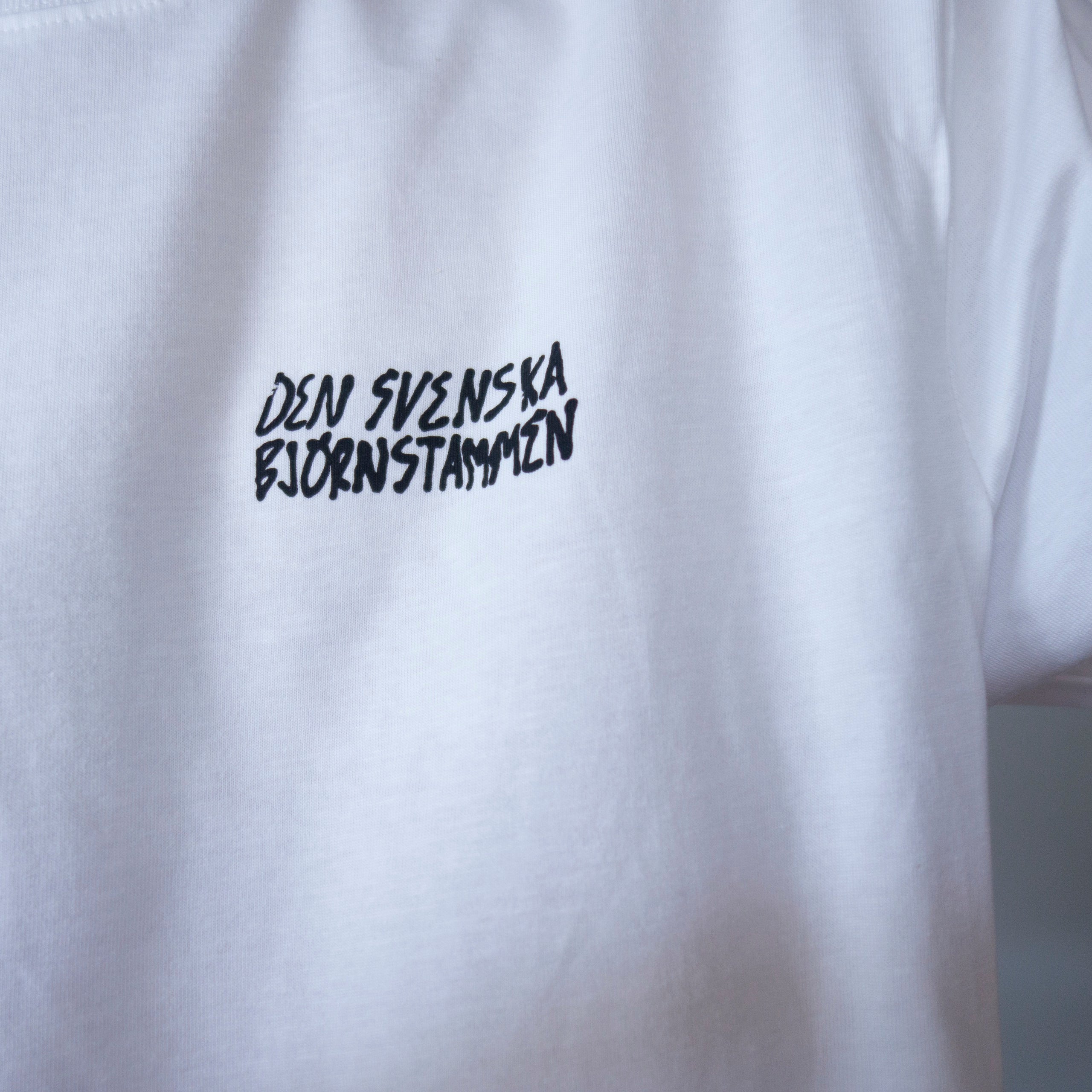 T-shirt vit - Den svenska björnstammen